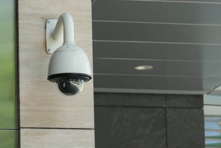 cctv-gia-kafeteries-sti-patra